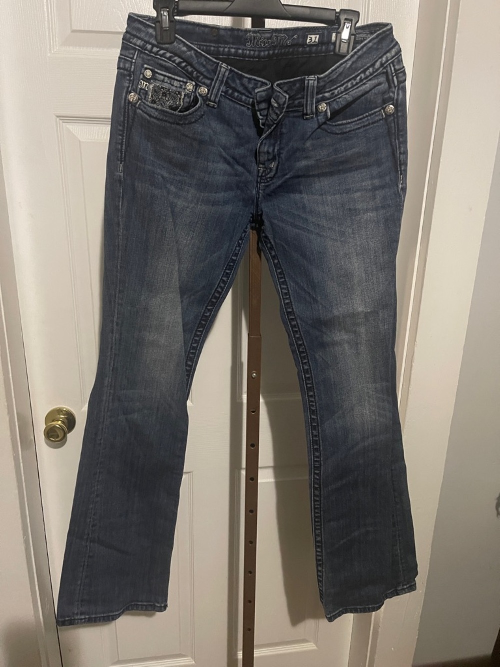 Miss Me Women's Boot Cut Jeans in Faded Blue Wash